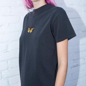 black butterfly tee (brandy melville)